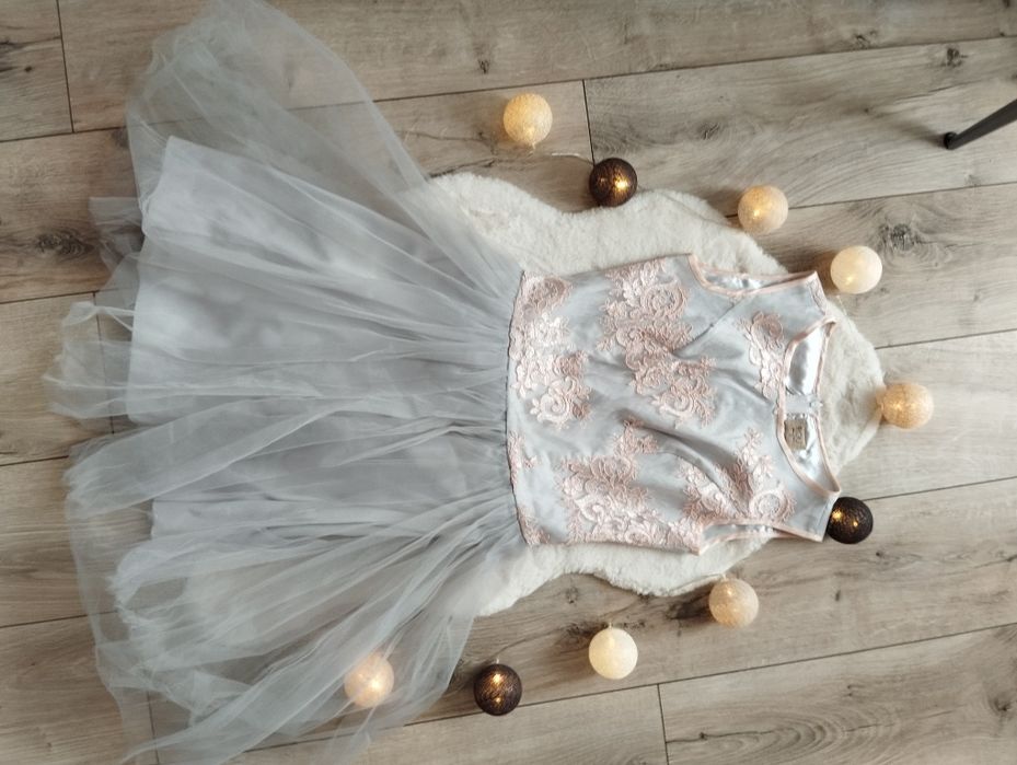 Piękna sukienka księżniczka tiulowa spódnica haftowana góra 158-164 S