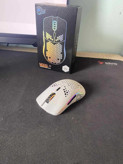 Myszka Glorious model O wireless