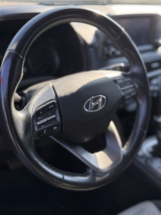 Продам Hyundai Kona 2.0 SEL