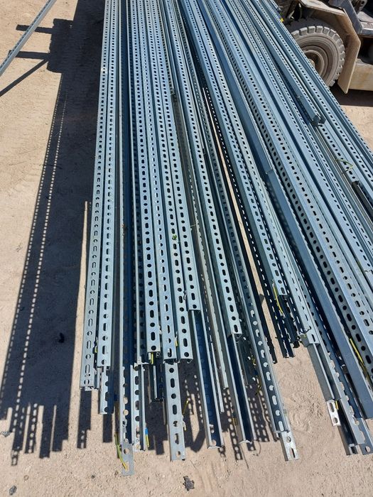 Tubos metálicos galvanizados calha montagem perfis quinados