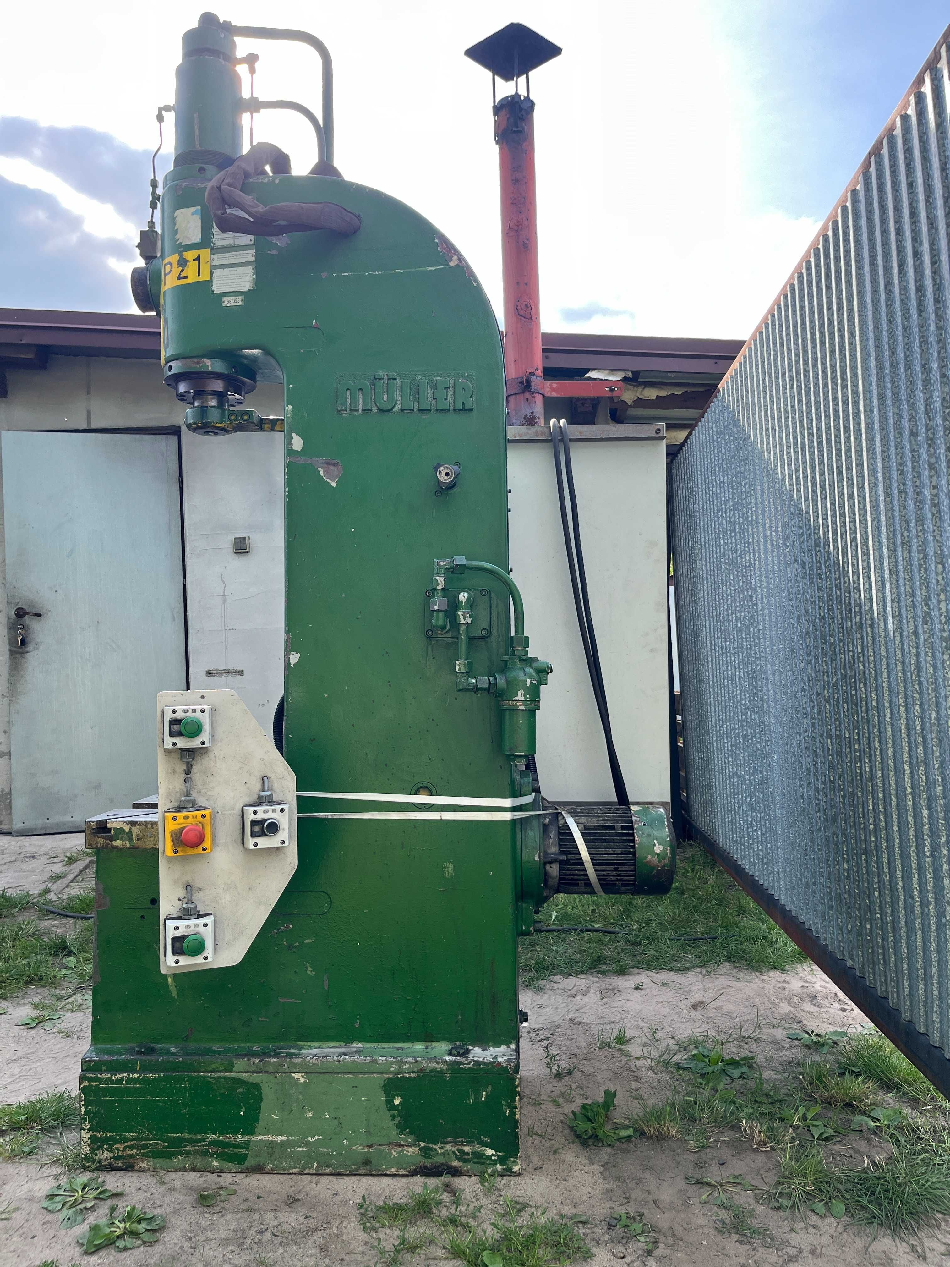 Prasa hydrauliczna Müller Weingarten HEP 10 T, Niemiecka solidność