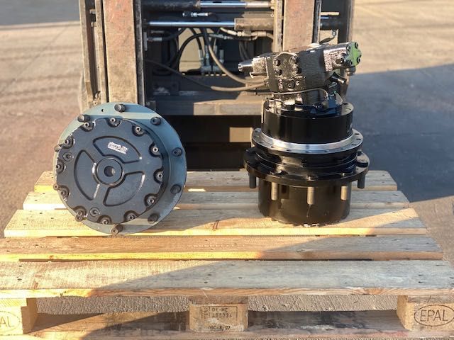 Rexroth GFT 17 T2+rexroth  A6V085 final drive