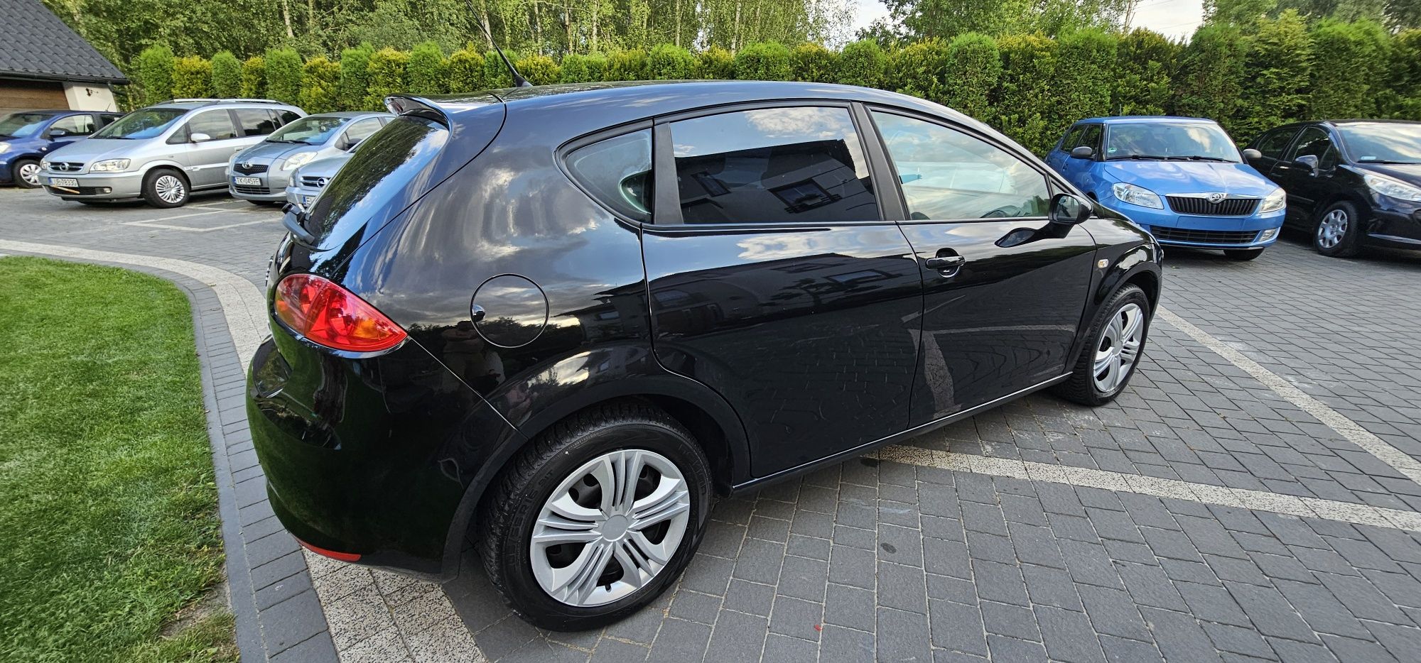Ładny Leon 2006r 2.0 benz * zarejestrowany *zadbany * ważne opł