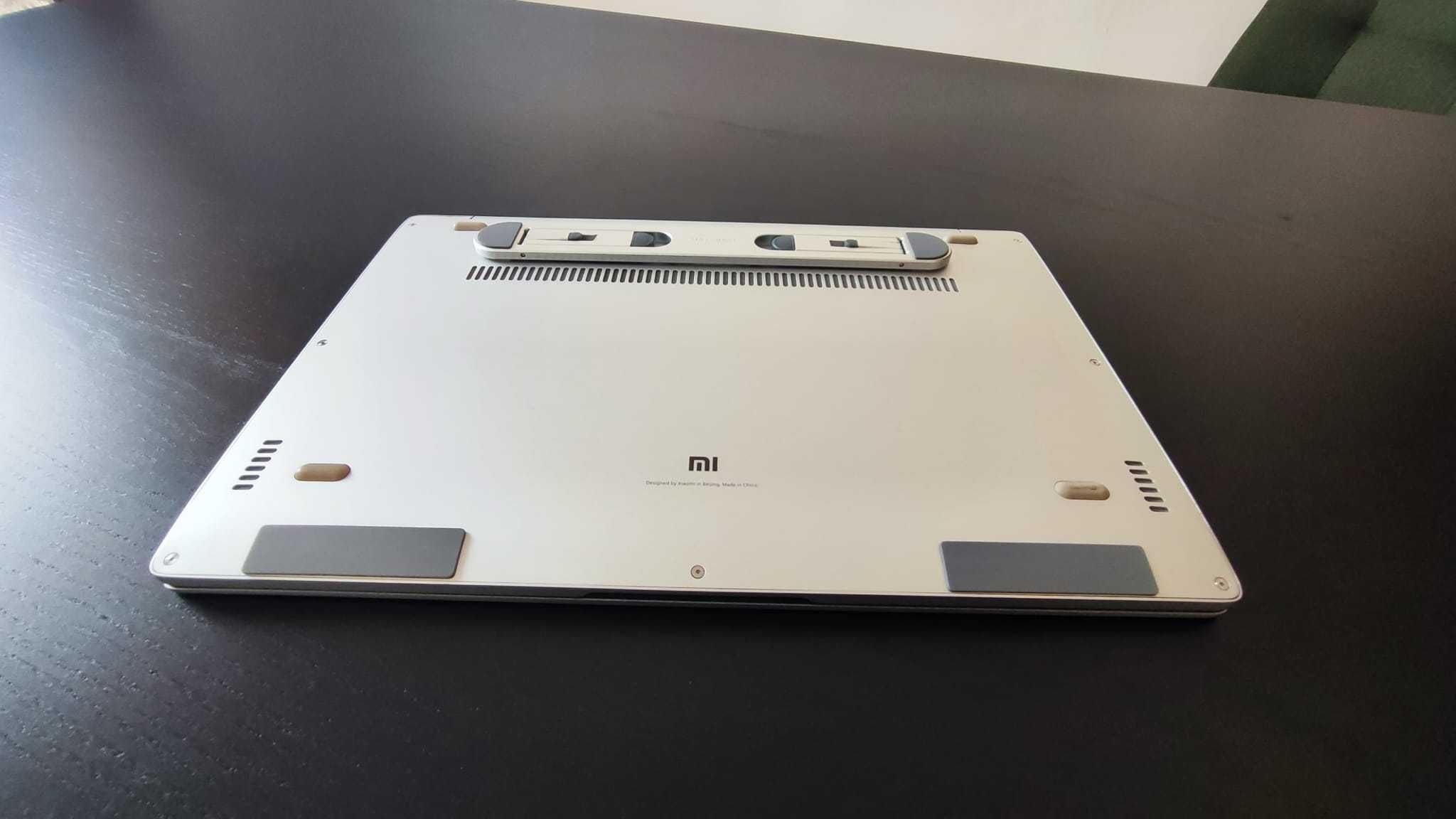 Portátil Xiaomi Notebook Air 2019 13.3 - i5 Quad-Core - 8GB RAM - 1TB