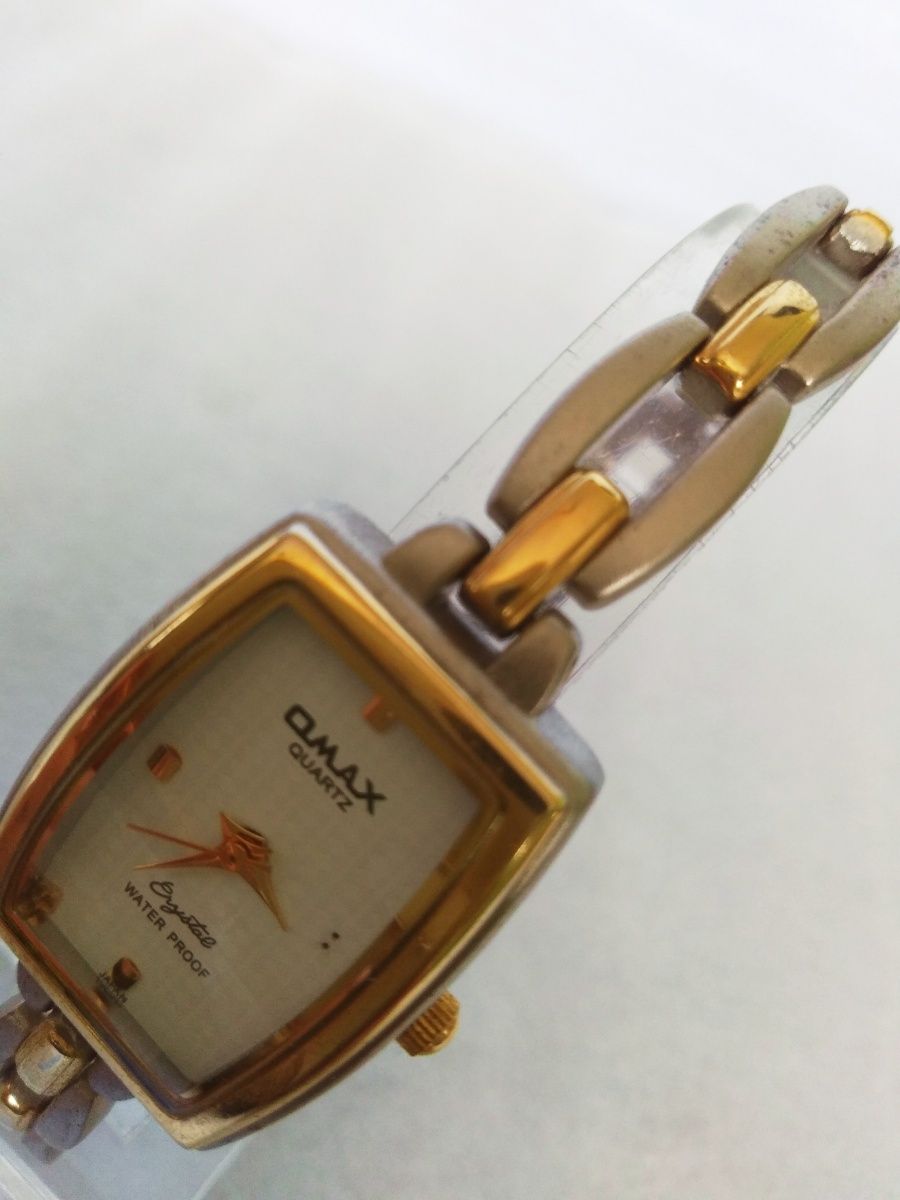 Часы Omax в коллекцию 2003 года, механизм EPSON (Япония),женские,новые