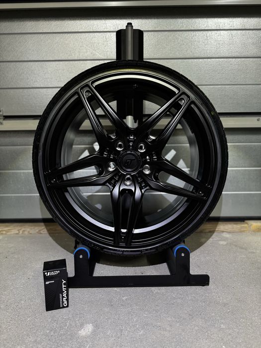 Felgi Turismo INVENTA Matte Black 4x 9,5J 5x120 19 et45 BMW