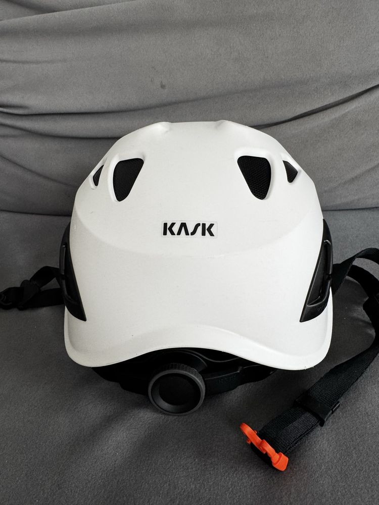 Kask bialy firmy KASK