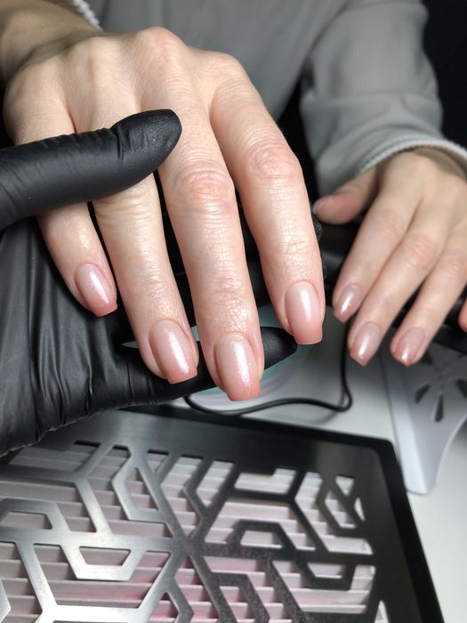 Манікюр, манікюр з покритям , маникюр гель лак