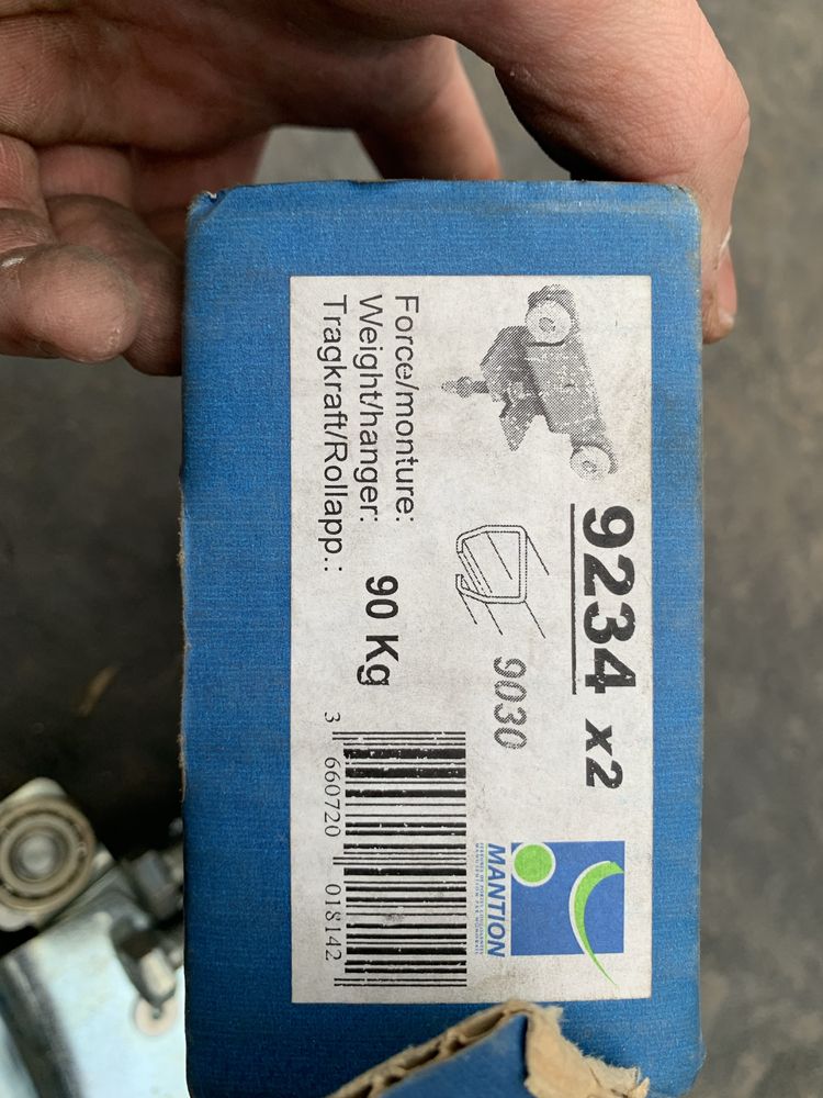 Каретка для відкотних воріт