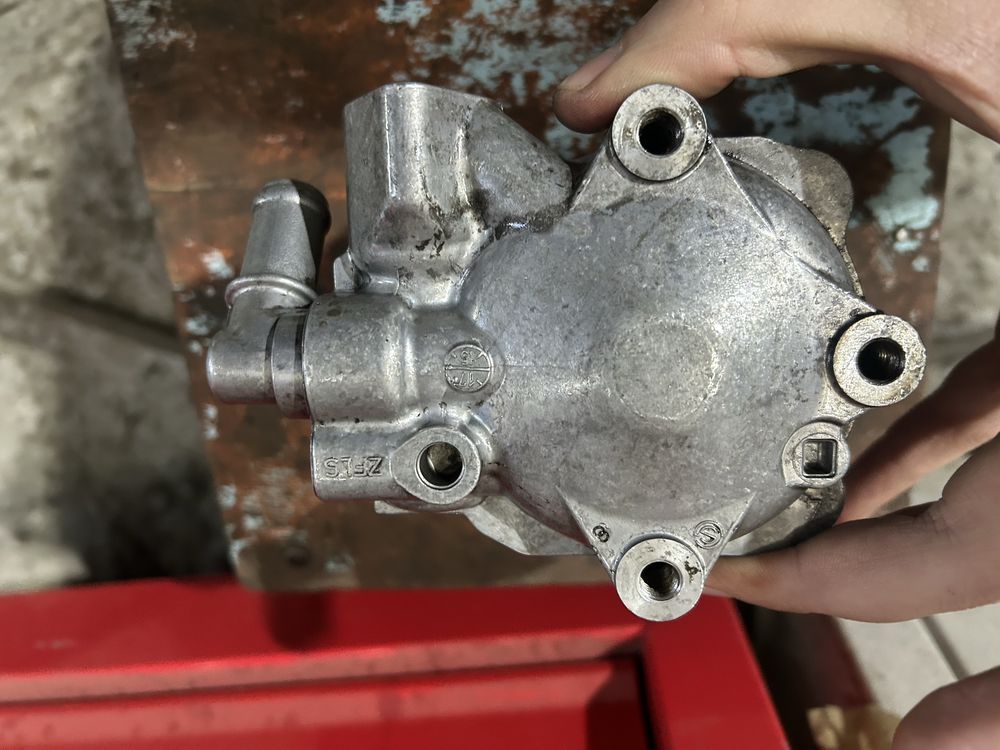 7Р6 422 154 Насос ГУР, насос ГПК WV TOUAREG V10 TDI