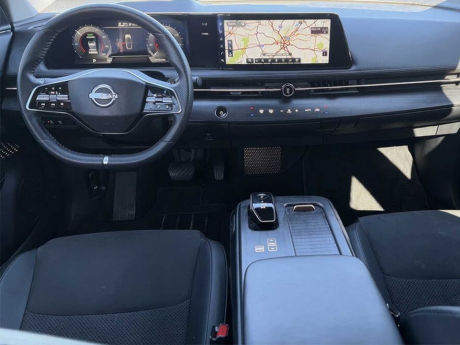 Nissan Ariya      2023