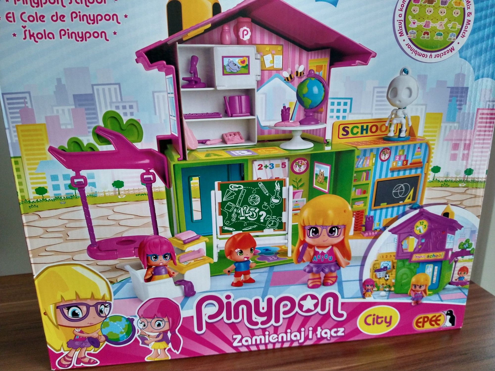 Domek dla lalek, Szkoła Pinypon City - epee
