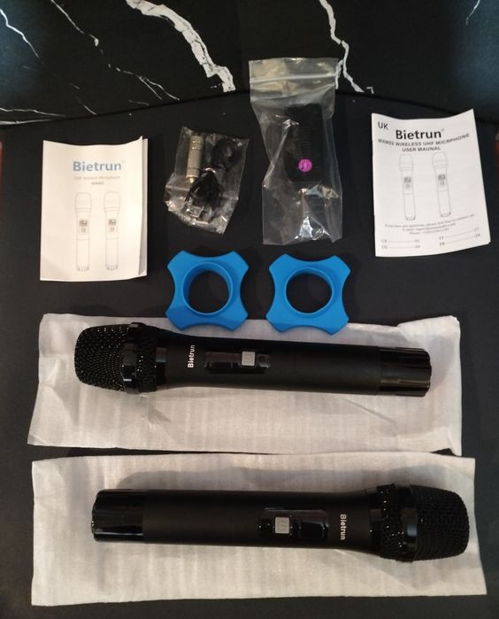 Microfones sem fios duplo UHF Bietrun WXM02.