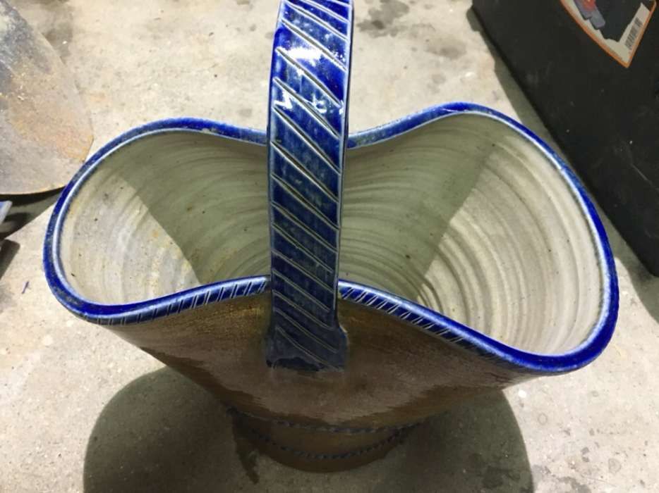 Vaso antigo pintado á mão