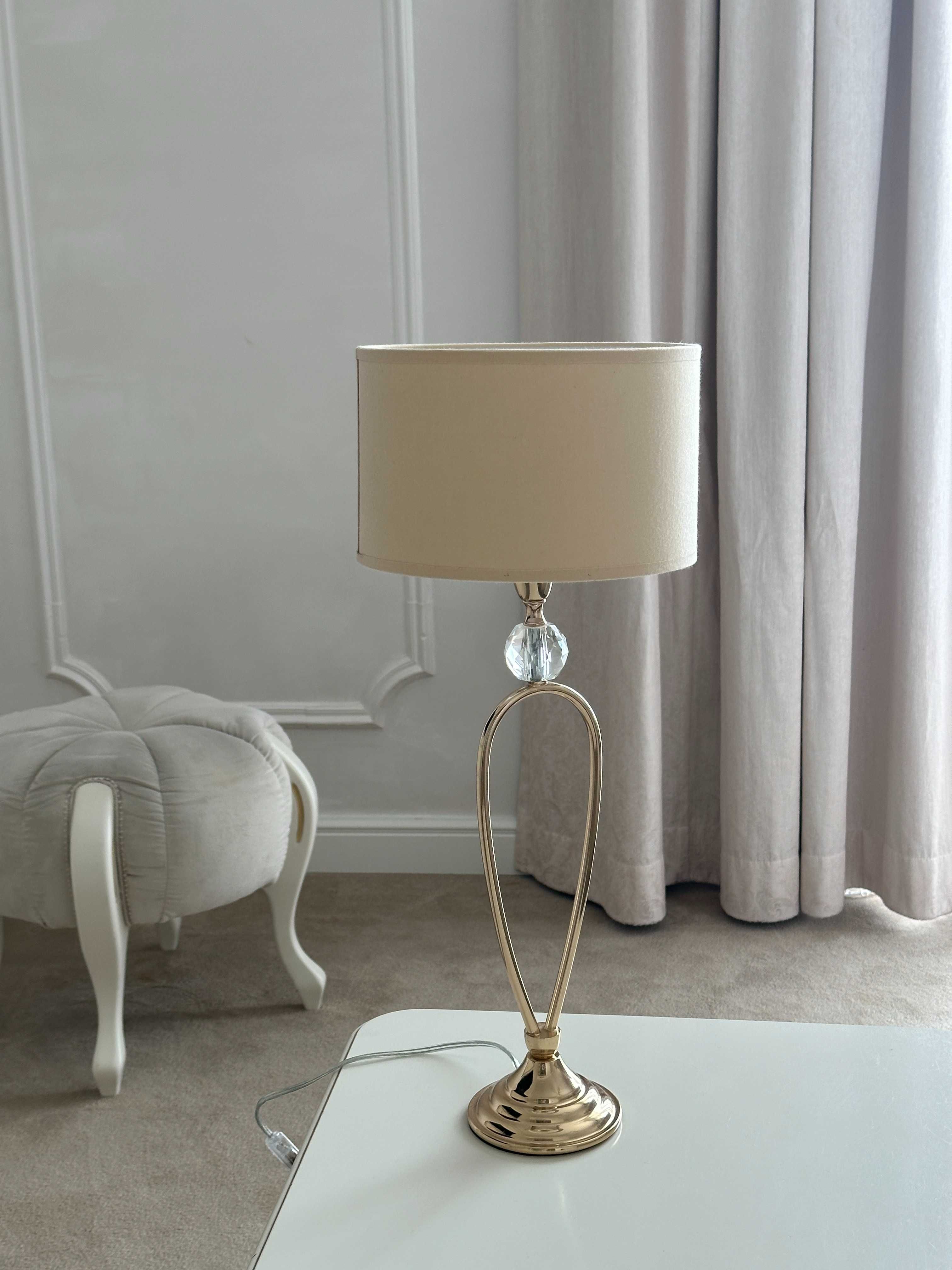 Lampka nocna w stylu glamour