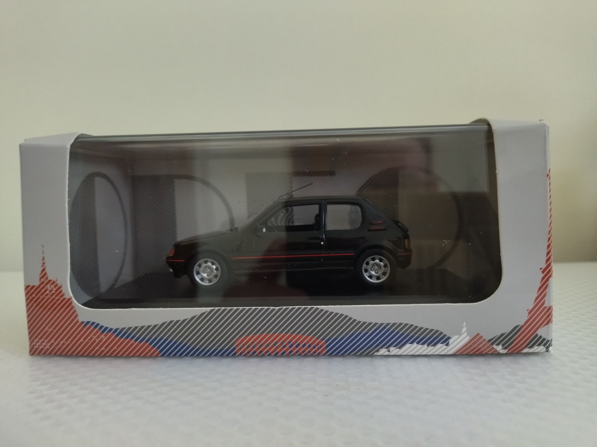 Miniatura Peugeot 205 GTI Edição Limitada 1/43 Nova