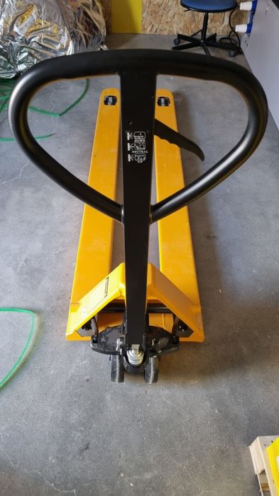 Porta-paletes manual 3000kg extra longo