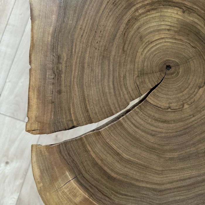 Столик журнальний (зріз дерева - горіх)