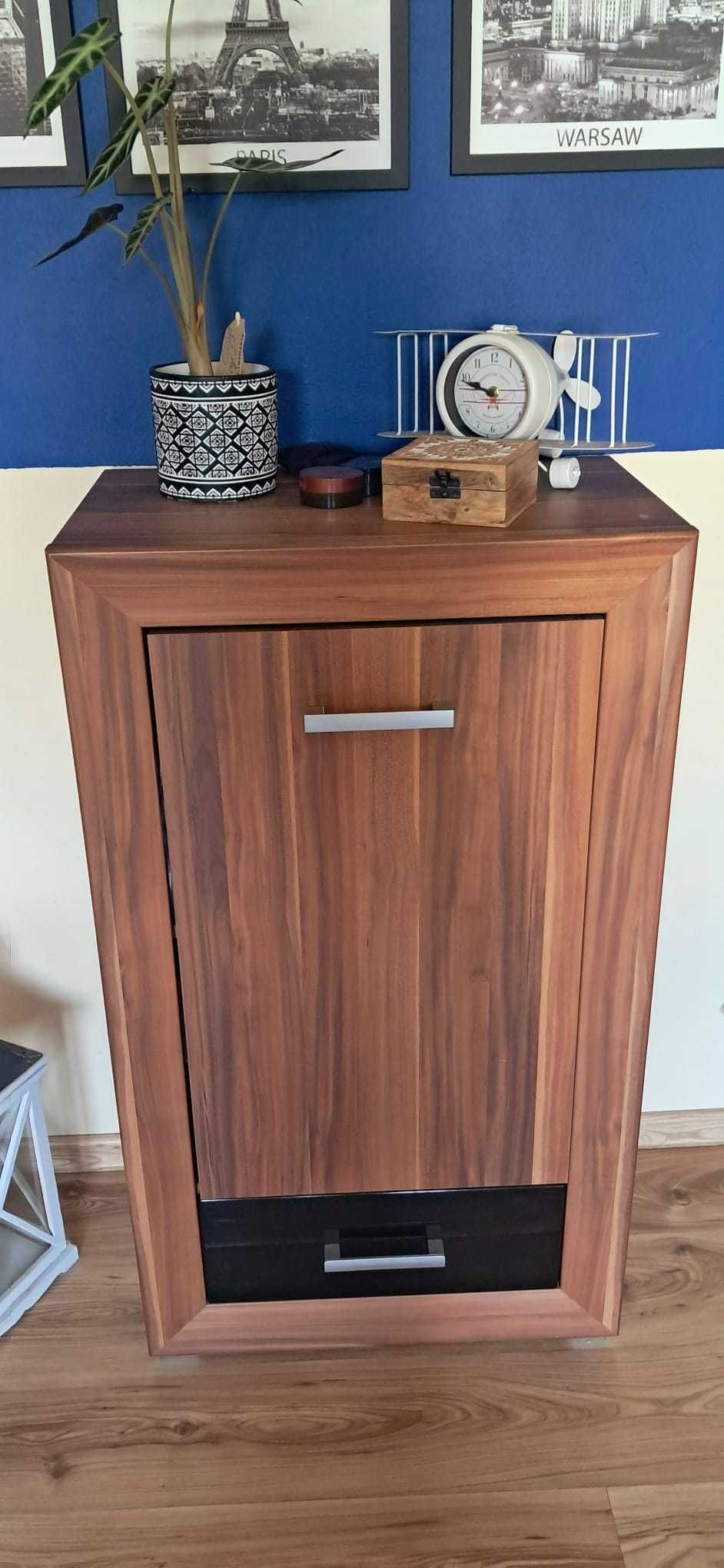 Zestaw meblowy komoda szafa barek oraz półka wiszaca