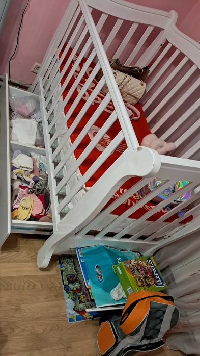 Дитяче ліжечко універсальне