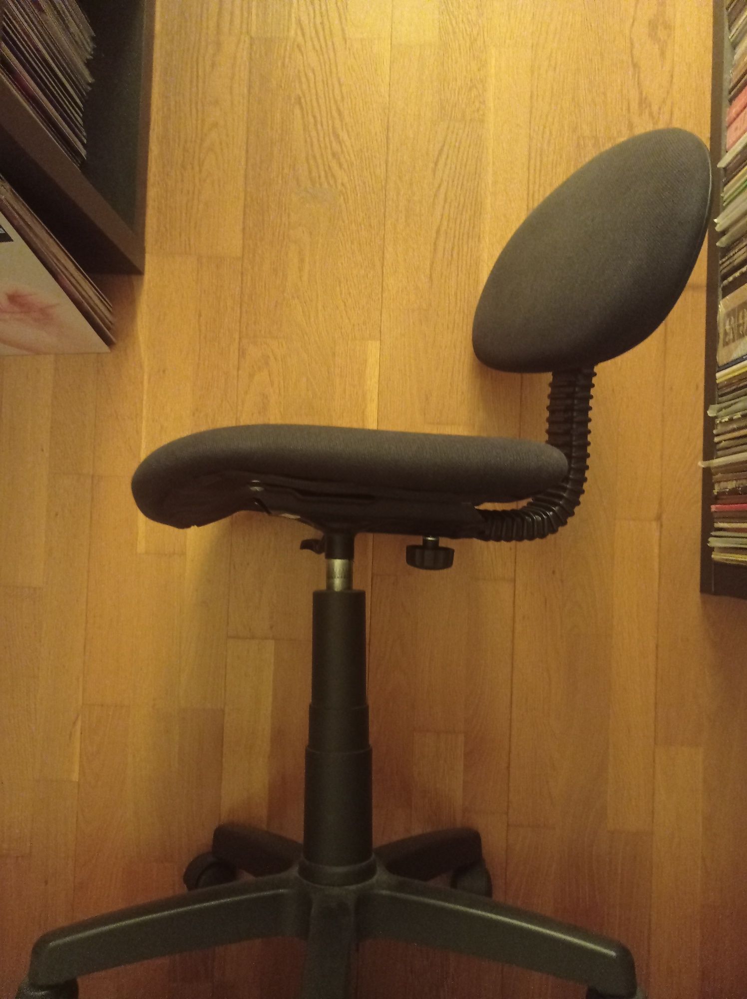 Cadeira de escritório com rodas Ikea Svenning