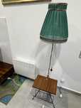 Lampa stolik gazetownik PRL