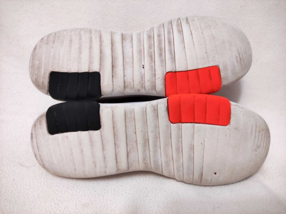 Buty sportowe Adidas CF Racer pomaranczowe -r.36,5