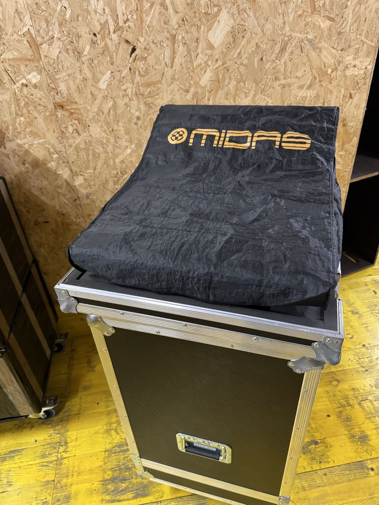 MIDAS M32r + Stage DL32