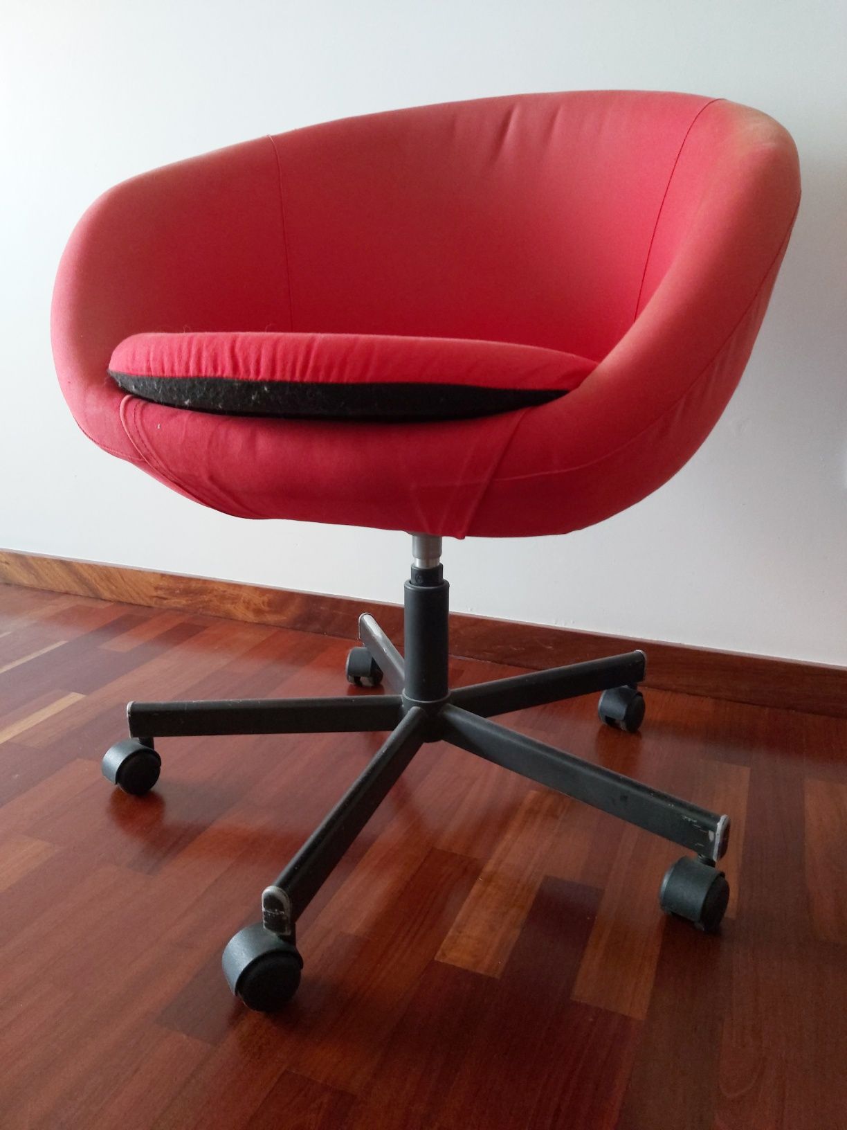 Cadeira giratória Ikea
