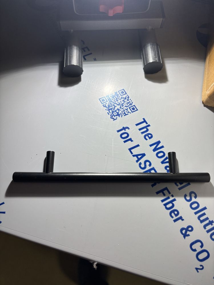 Pega para movel  preto fosco.