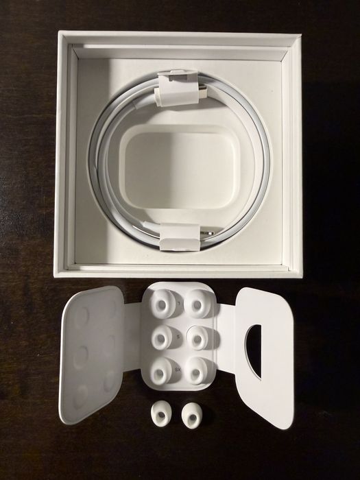 AirPods Pro 2 lightning
