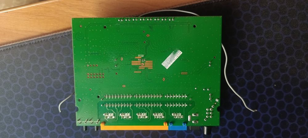 Плата від роутера