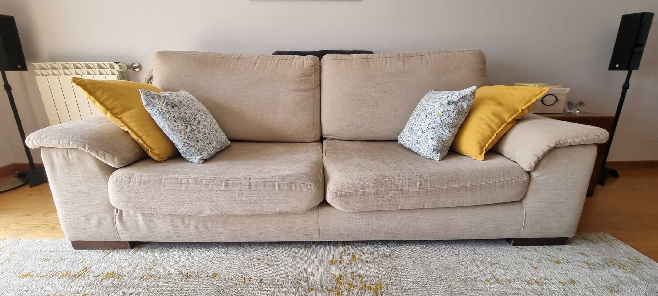 Sofa 3 Lugares Delhom