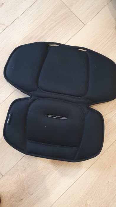 Fotelik dzieciecy samochodowy + baza nosidełko maxi cosi