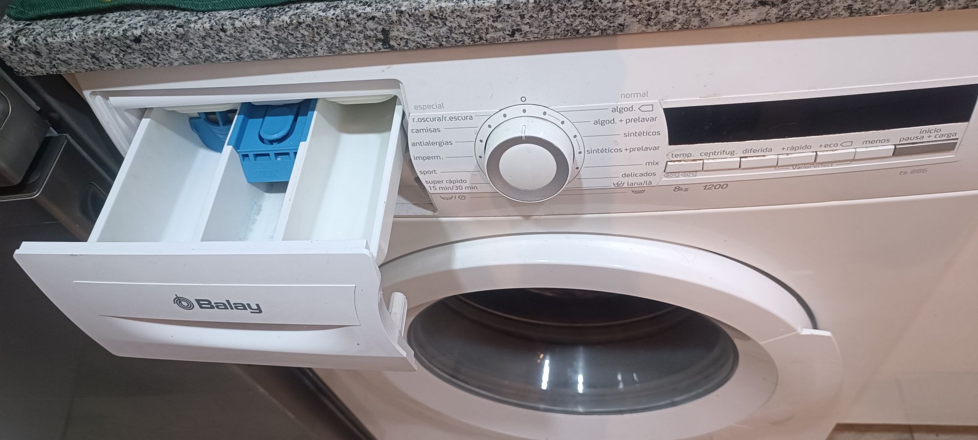 Máquina lavar roupa Balay 8kg