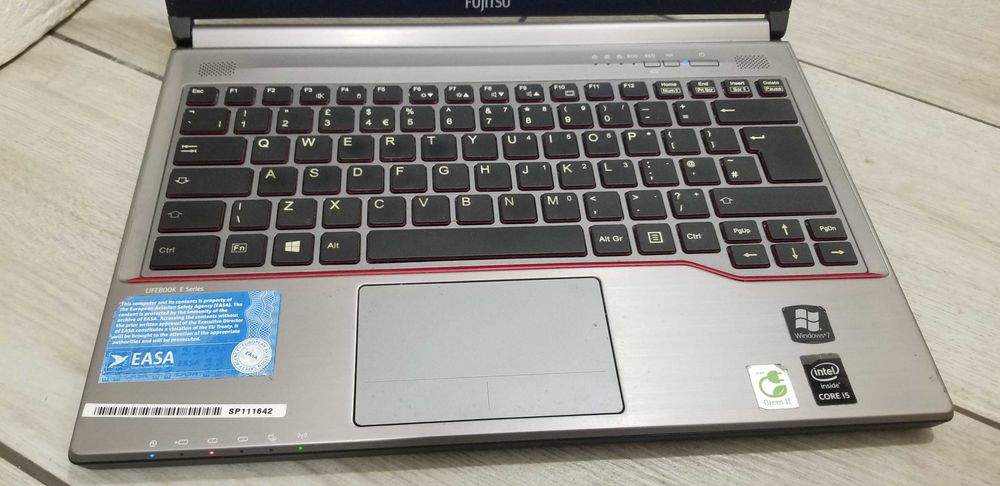 Ноутбук  Fujitsu Lifebook E734 / Intel Core i5-4210M/4 /