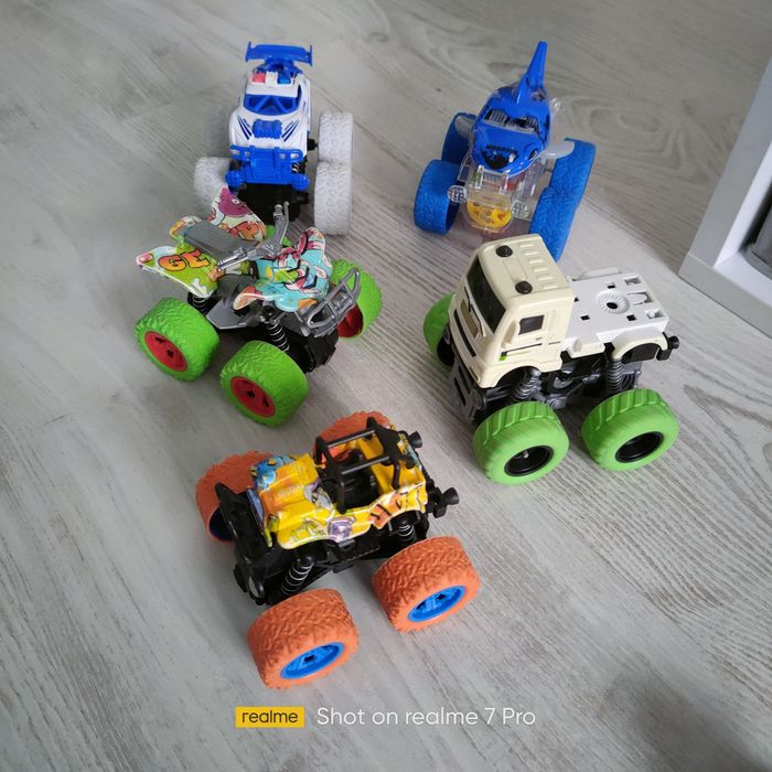 Zestaw autek monster track