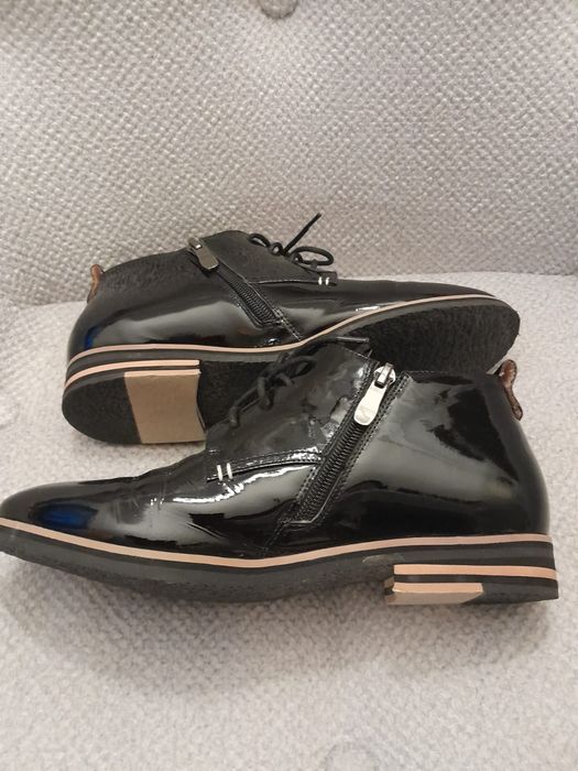 Buty lakierki roz.38