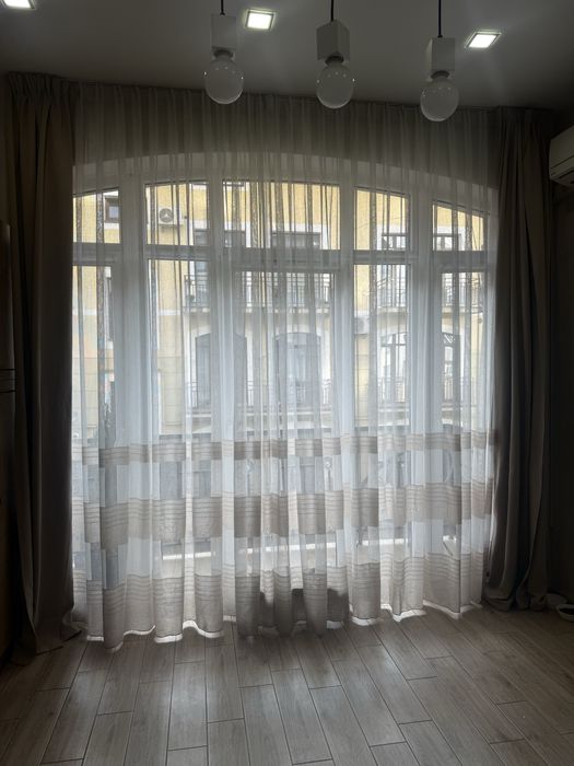 Біла тюль з бежевим декором 2 шт