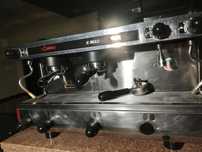 Máquina de café e moinho