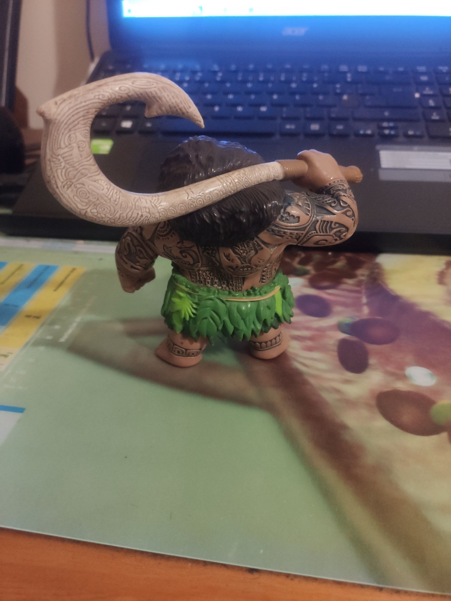 Figura em pvc- Maui