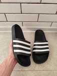Шльопанці Adidas Adilette ( 42 розмір )