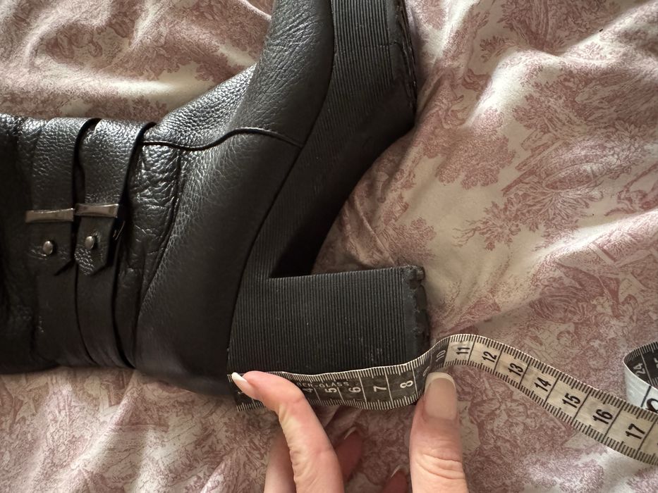 Жіночі зимові сапожки,в ідеалі)