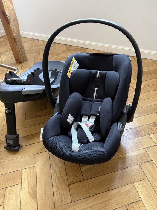 Fotelik Cybex Cloud G+ z wkladka dla noworodka