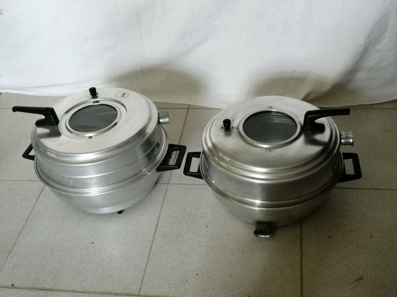 2 fornos elétricos/cloches.