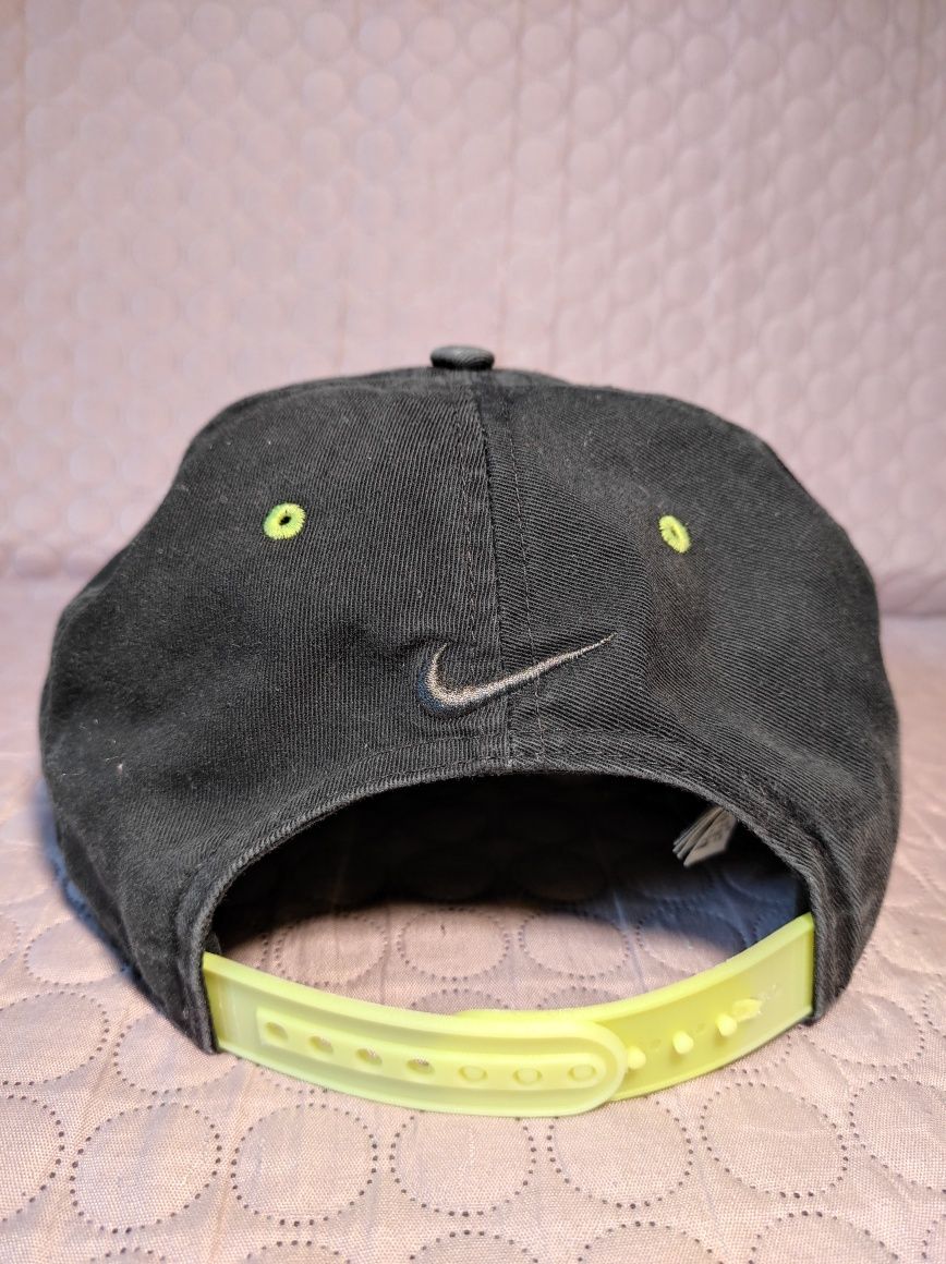 Czapka z daszkiem, Nike fullcap