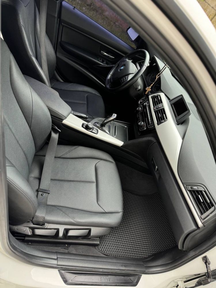 Продам Терміново BMW 320 X-drive