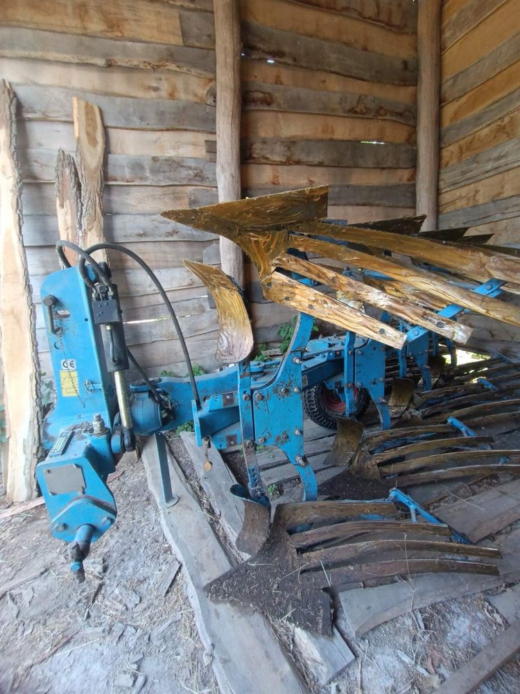 Плуг Лемкен Lemken Opal шостий пологовий