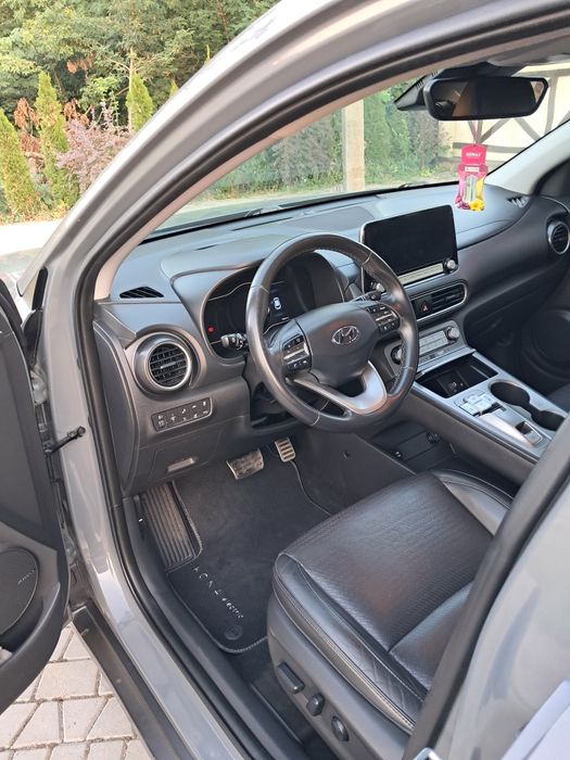 Hyundai Kona Electric 64 кВт