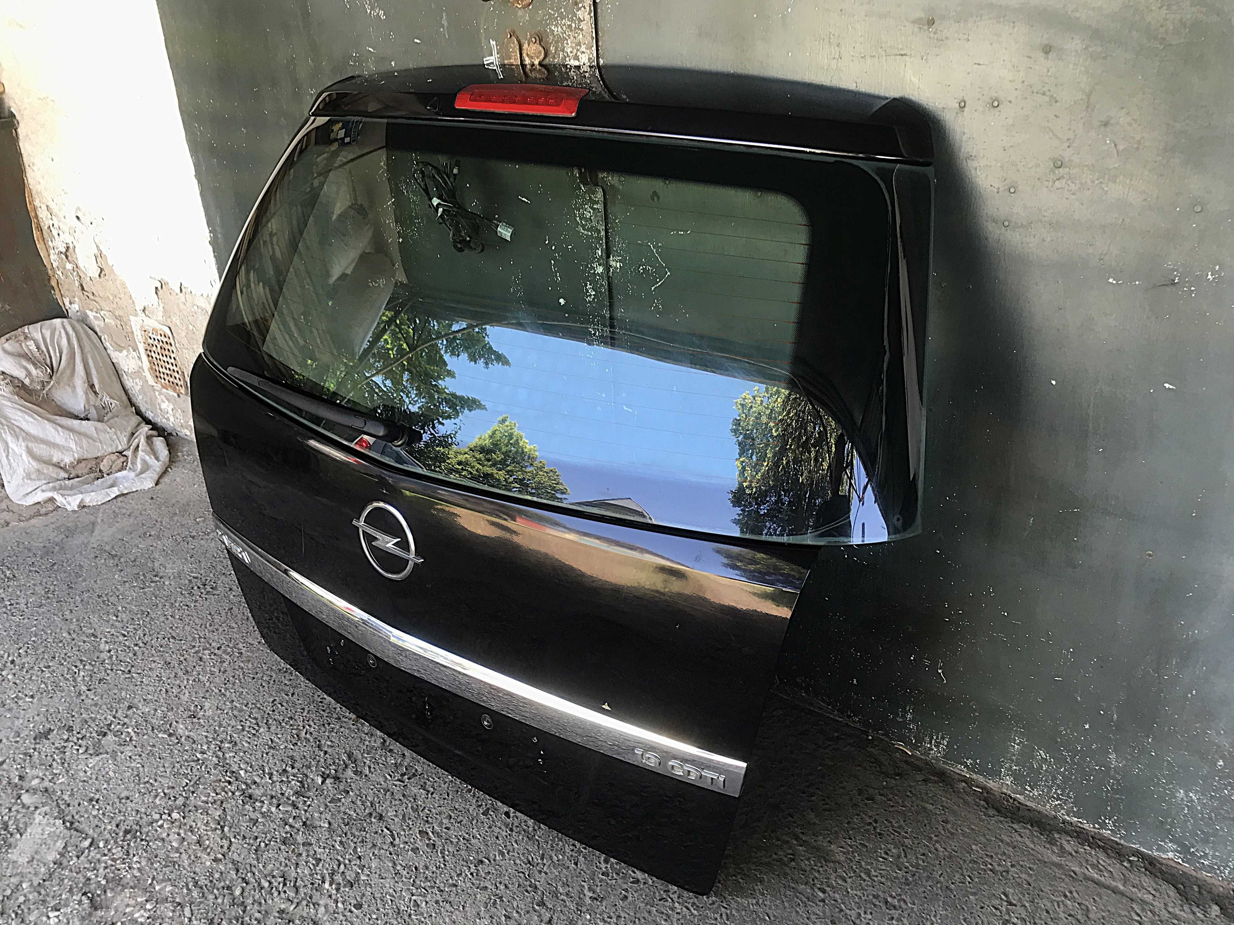Кришка багажника Opel Zafira B (ляда)